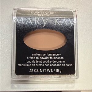 Mary Kay Endless Performance Crème-to-Powder Foundation - Ivory 5
